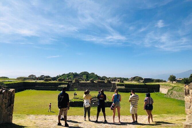 2 Days Oaxaca visiting Monte Albán, Mitla, Hierve el Agua, Mezcal - Day 1 Wrap-Up: Black Pottery at Doña Rosa Studio