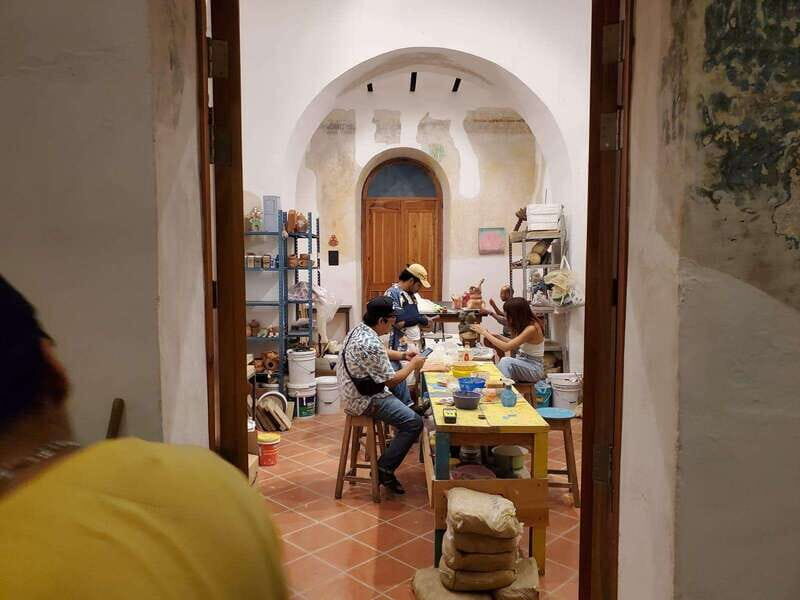Art Workshops and Chocolate Shops Tour in Oaxaca - The possible artist workshop stop: watching the process