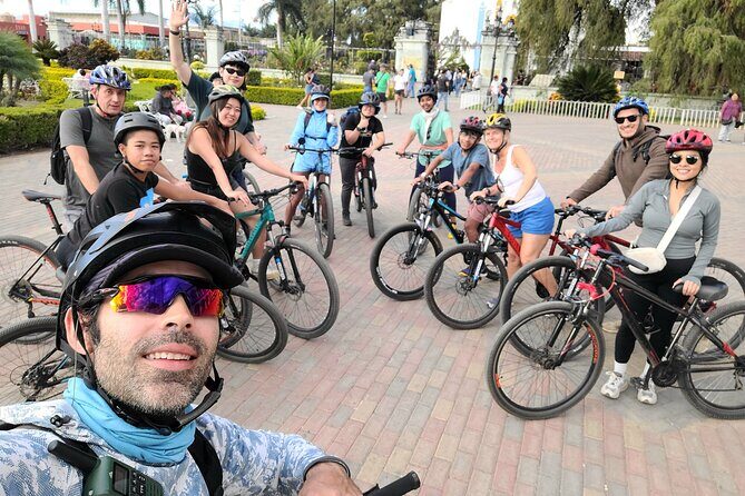 Bike Ride to the Largest Tree in the World - Stop 1 in Santa Maria del Tule: the world’s largest tree and garden time
