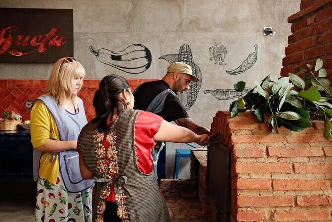 Cooking class with a traditional Oaxacan cook - Mezcal Pairing: A Drink With Family Roots