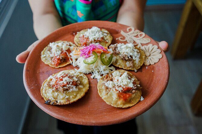 Cooking classes from the Isthmus with a Tehuana - Garnachas: Your Main Course and Your Sauce Reality Check