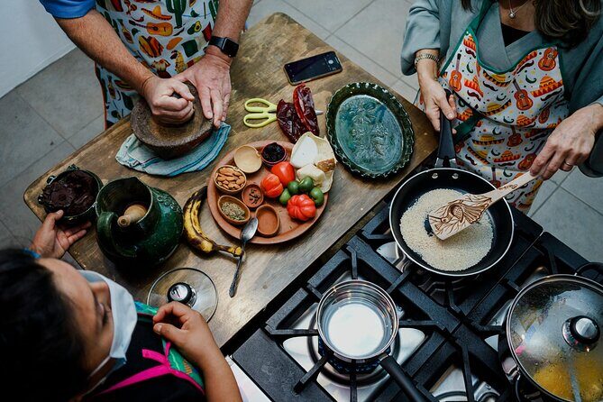 Cooking classes from the Isthmus with a Tehuana - Eating Together: Lunch, Snacks, Coffee, and a Mezcal-Fueled Table