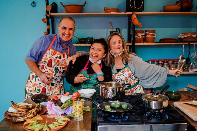 Cooking classes from the Isthmus with a Tehuana - Oaxaca Market Stop: Where the Flavor Starts