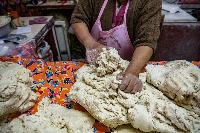 Earth, Corn & Fire: Tasting the Roots of Oaxacan Cuisine - Stop 1: Mercado Sánchez Pascuas for first bites and market energy