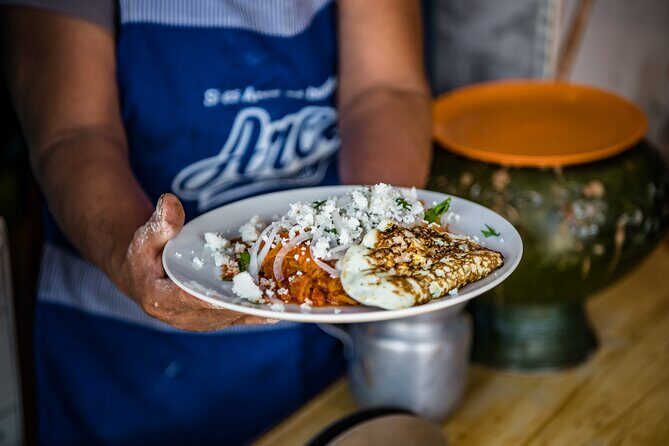 Earth, Corn & Fire: Tasting the Roots of Oaxacan Cuisine - Walking pace, group size, and why it stays fun