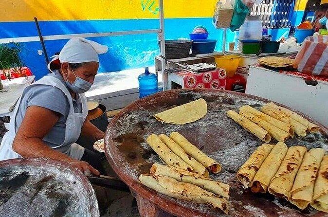 Electric Bike Food Tour in Oaxaca - What You’ll Eat: Snacks Included, Extras Optional