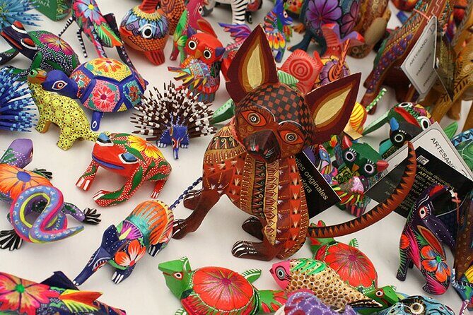 Essence Zapoteca Monte Albán, Barro Negro and Alebrijes for a day. - Price and logistics: what you pay for, and what you need to budget