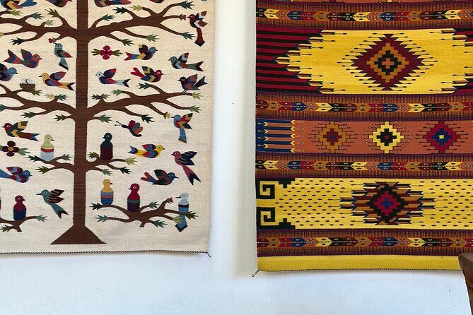 Exclusive: Monte Albán, Hierve el agua, Teotitlán & Mezcal Tour - Teotitlán del Valle: Wool Rugs, Natural Dyes, and Zapotec Meaning