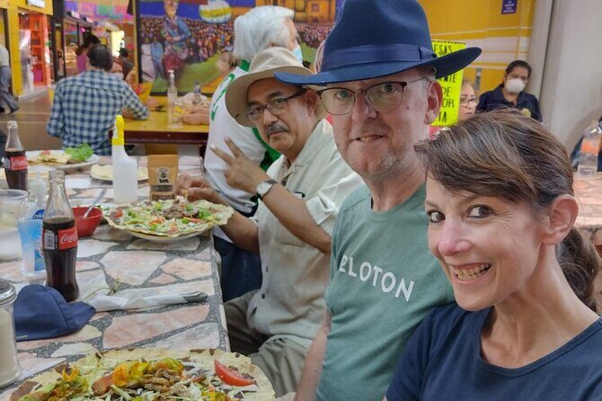 Food & Markets Tour - The Guides: Why People Keep Mentioning Names Like Coyote, Alicia, and Elizabeth
