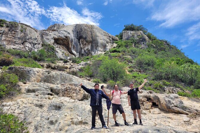 Half-Day Tour to Explore Hierve el Agua - Hierve el Agua: Trails, Waterfall Photos, and Mineral Pools