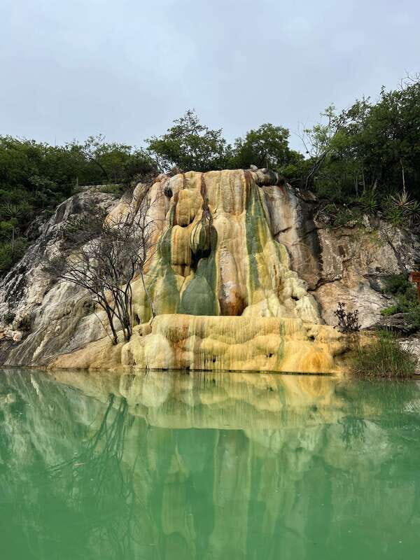 Hierve el Agua: half day - Meeting in Oaxaca: San Matías Jalatlaco and an Uncrowded Start