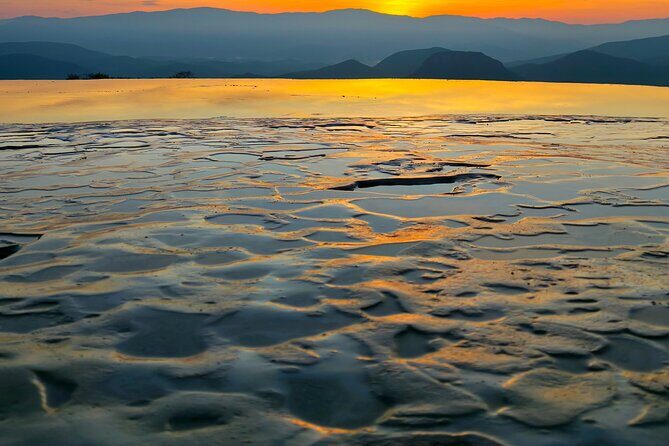 Hierve El Agua Sunrise and Overnight Camping Experience - Tlacolula market on day 2: lunch stop you can customize