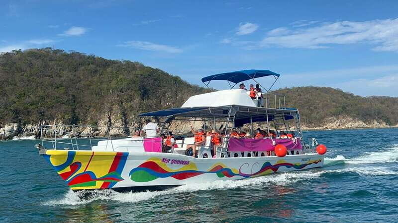 Huatulco: Premium Boat Tour with snorkel experience. - Huatulco Bay by Boat: What Makes This Tour Feel Premium