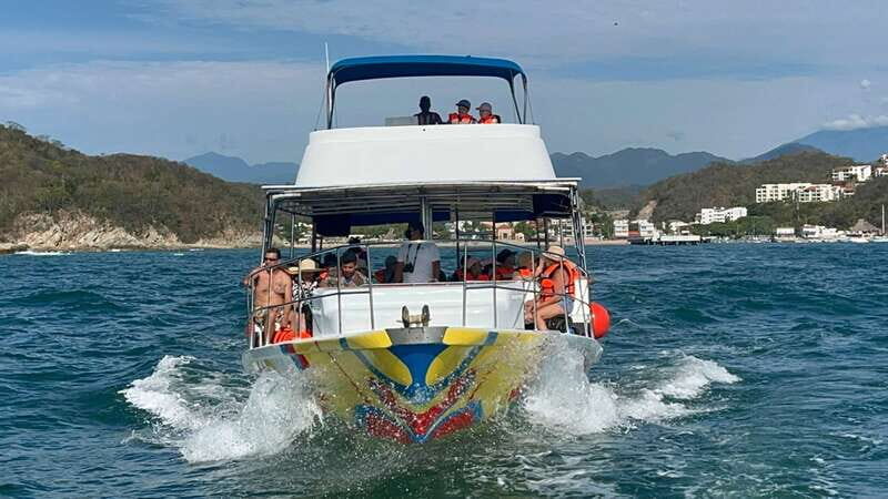 Huatulco: Premium Boat Tour with snorkel experience. - Maguey Beach at Cacaluta Bay: Turtle-Shaped Island Views
