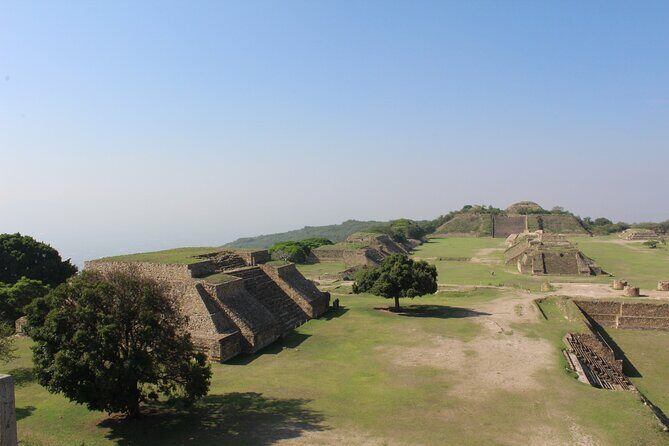 Monte Albán, Arrazola, Cuilapam y San Bartolo Coyotepec. - A Oaxaca day that feels practical, not just impressive