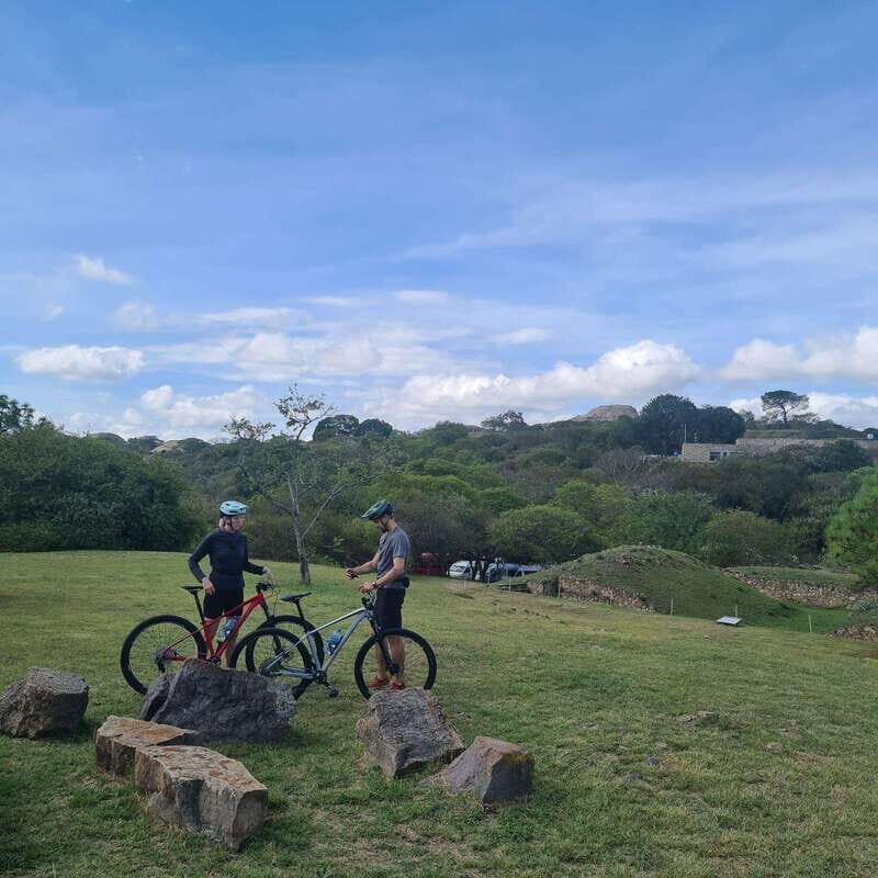 Monte Alban & Atzompa: MTB bike ride though local trails - Monte Albán: the ruins stop with views you can feel from the ride