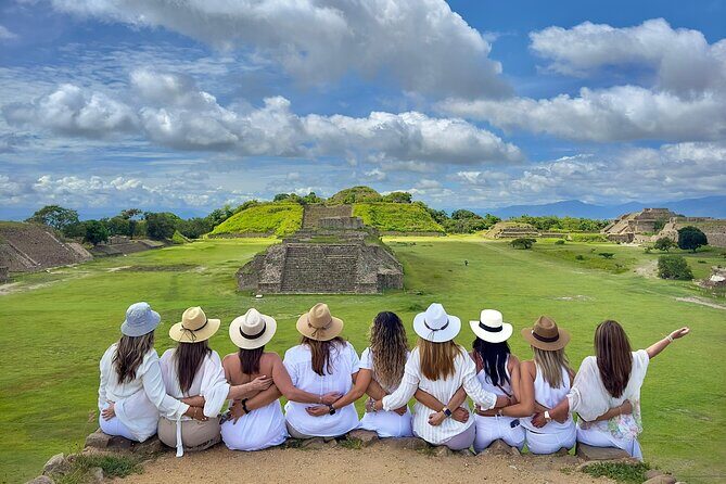 Monte Alban Chesillo and handicrafts alebrijes and black mud - Key highlights you’ll care about