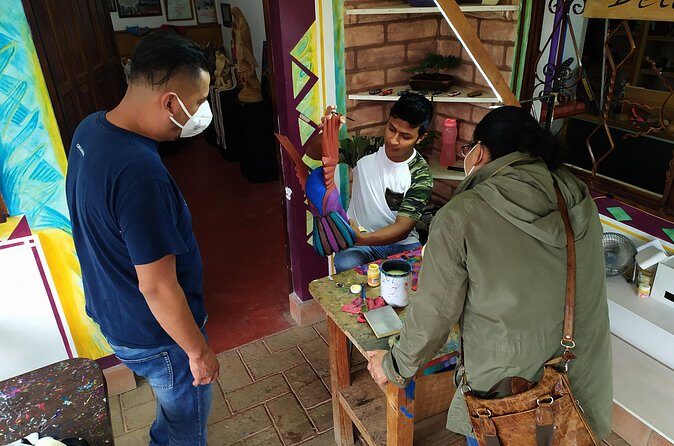 Monte Albán tour plus alebrijes and black clay workshops. - Who should book this Monte Albán plus craft day