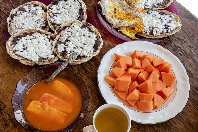 Mountain Hike & Rituals - Along the trail with Margaux: plants, animals, and Oaxacan wisdom