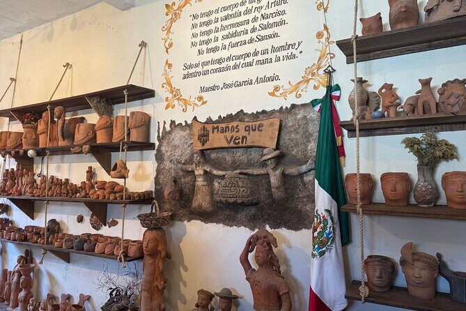 Oaxaca Artisan Pottery Alebrijes, Black Clay Tour and Frida Kahlo - Stop 3: Azucena Zapoteca Lunch Break (Plan for It)