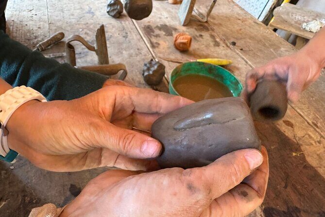 Oaxaca Artisan Pottery Alebrijes, Black Clay Tour and Frida Kahlo - Stop 5: José García’s Manos que ven Pottery Class (Make Your Own Mezcalero)