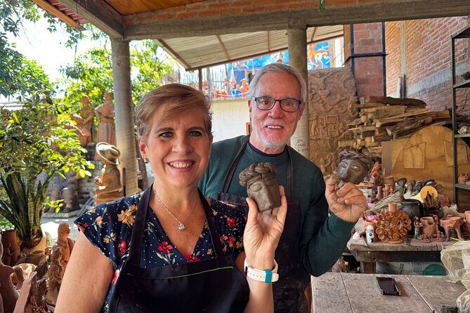 Oaxaca Artisan Pottery Alebrijes, Black Clay Tour and Frida Kahlo - Stop 1: Hotel Pickup and First Transfer in Oaxaca