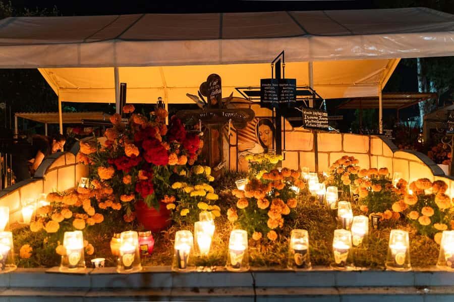 Oaxaca: Day of the Dead Tour - Joining the ceremony: when you’re near the music, you feel the pace