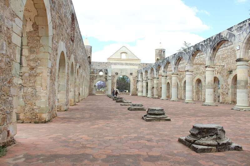 Oaxaca: Monte Alban and the Art of Oaxaca - Guides, language, and how the day lands for different interests