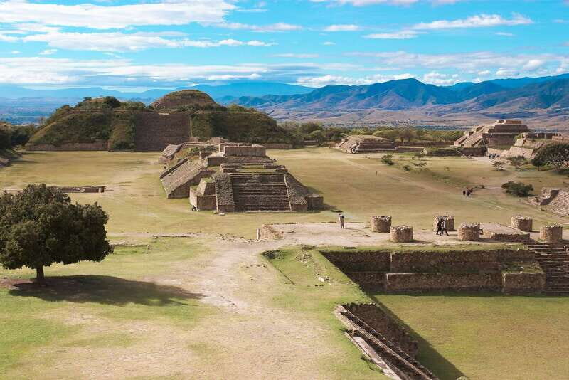 Oaxaca: Monte Alban Guided Archaeological Tour - Why Monte Albán Works as a Half-Day Story