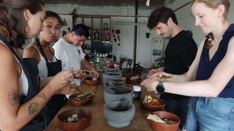 Oaxaca: Oaxacan Mole Workshop with a Traditional Cook - Key highlights to know before you go