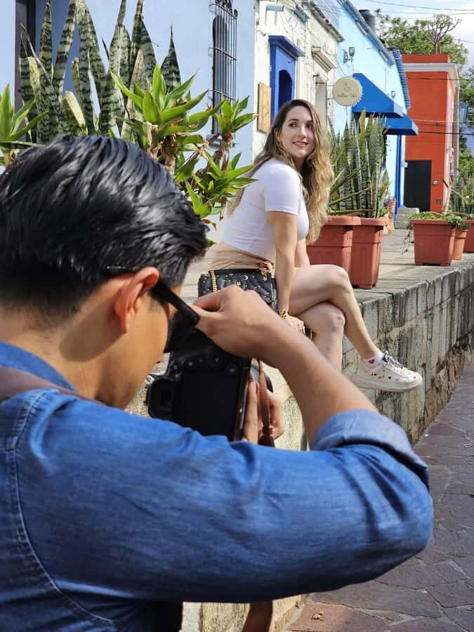 Oaxaca: Photo Shoot by a Global Travel Content Creator - Aqueduct views and colorful facades for quick photo variety