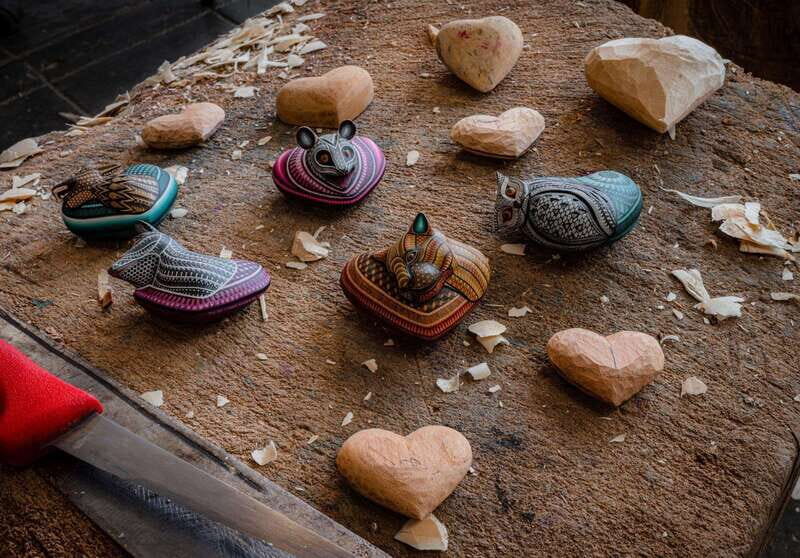 Oaxaca: San Martín Tilcajete, Jalieza & Ocotlán Crafts Route - San Bartolo Coyotepec: The Black Clay Pottery That Looks Like Glossy Ink