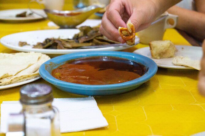 Oaxaca Street Food Tour. Signature Markets Tour - Mercado Benito Juárez: A second market with different vibes and more chances to try