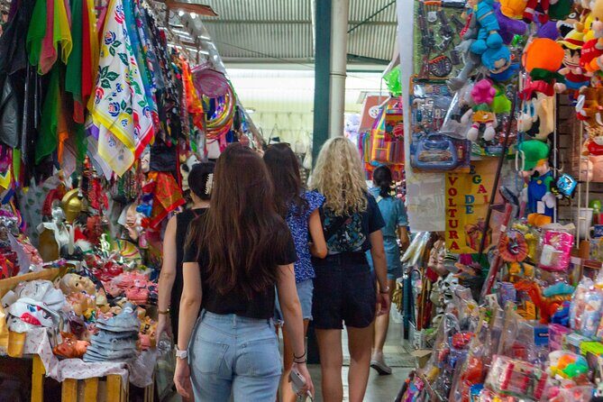 Oaxaca Street Food Tour. Signature Markets Tour - Adding La Cosecha and chocolate time in Centro