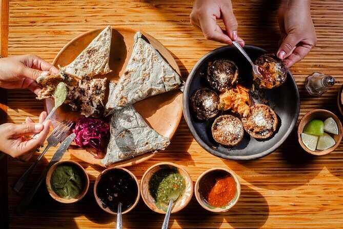 Oaxaca Streets Food Tour with 15+ Tastings - Key things to know before you go