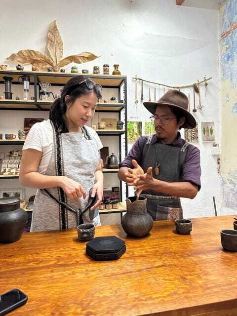 Oaxaca: The Cocoa Experience, from the Grain to Your Cup - Grinding cacao and building cocoa paste the traditional way
