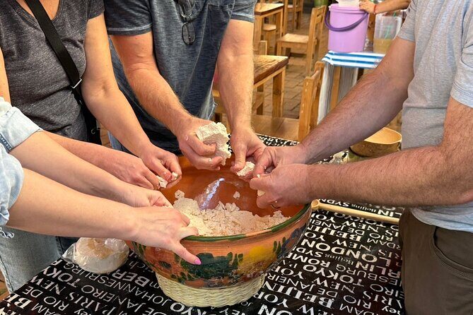 Oaxacan Cheese and Quesillo Workshop - How traditional technique shows up in your hands