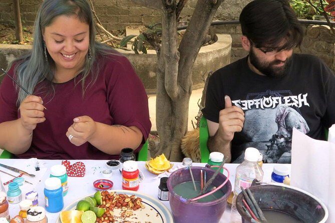 Paint your Alebrije with the Jimenez family. - Your alebrije canvas: choosing the wooden animal figure