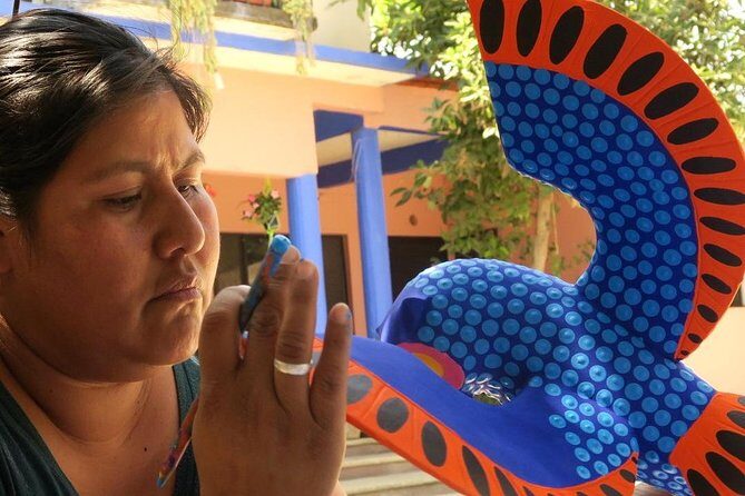 Paint your Alebrije with the Jimenez family. - Painting tips that make your alebrije look better fast