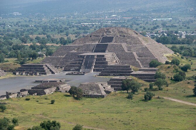 Private Monte Albán Tour by Car: Ruins & Zapotec Crafts - Monte Albán: terraces, tombs, and views explained by your guide