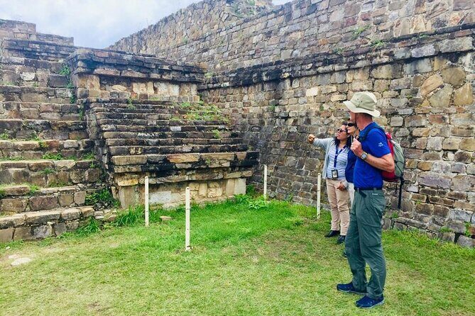 Private Tour, Monte Alban, Alebrijes & Atzompa ceramic - Santa María Atzompa pottery: 45 minutes with a local workshop focus