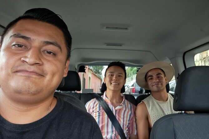 Private transfer from Oaxaca to Puerto Escondido - new highway - The drive itself: new highway speed, jungle scenery, and air-conditioning