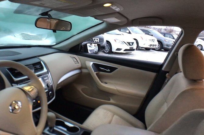 Private Transfer from the Airport to your Hotel/house . - The drop-off: arriving already settled, not scrambling