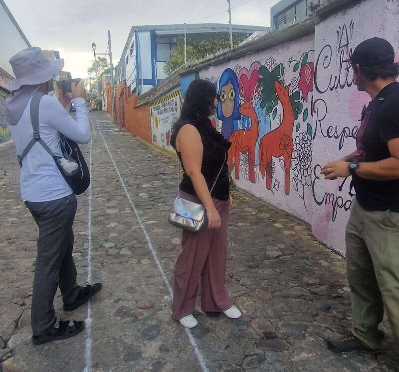 Street Art with an artist - Learning Oaxacan Techniques Without Making It Complicated