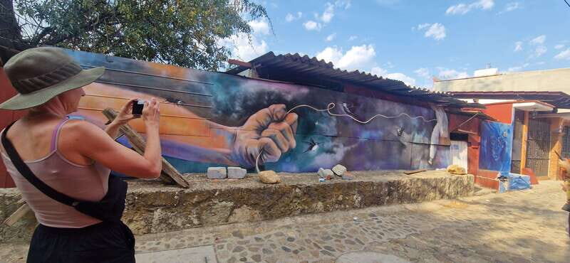 Street Art with an artist - Walking Time, Pace, and What to Bring