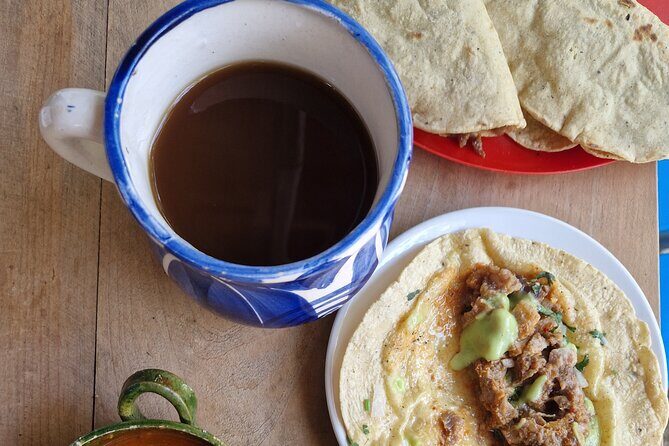 Street Food and 3 Markets Tour, Meat or Veggie Options - Stop-by-stop: Oaxaca streets, then three markets that each do something different
