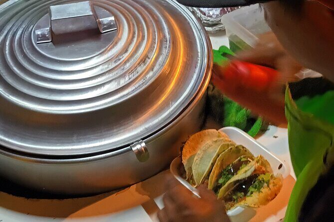 Taco Tour in Oaxaca : delicious street food by bike - Bikes, helmets, and riding at night: what to expect