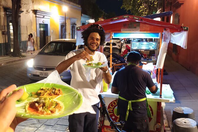 Taco Tour in Oaxaca : delicious street food by bike - Stop 1: Parque Juárez El Llano and the start of the food route