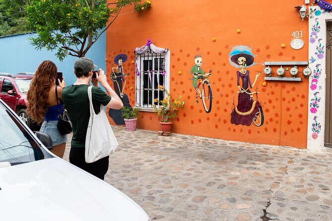 The Art of Death in Oaxaca - Meeting at Templo de San Matías Jalatlaco and what the walk feels like