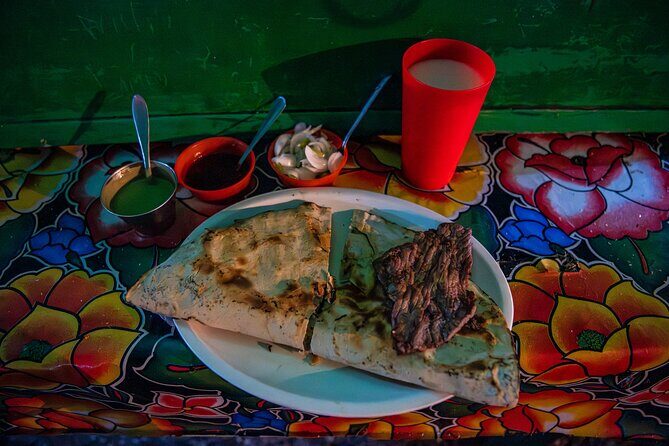 The Late Shift: Tasting Oaxaca, by Night - Tortas and tostadas: getting fed like the locals leaving work